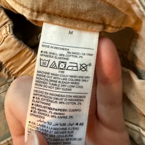 Old Navy Trousers - Picture 7 of 8